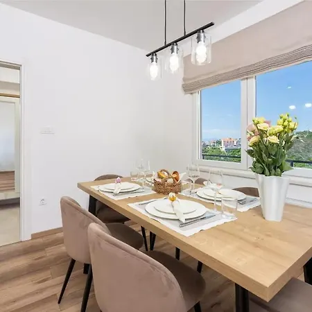 In 45025 Apartament *