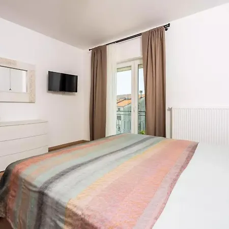 In 45025 Apartament