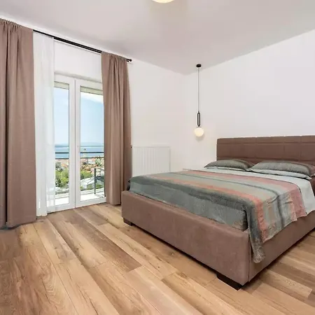 In 45025 Crikvenica