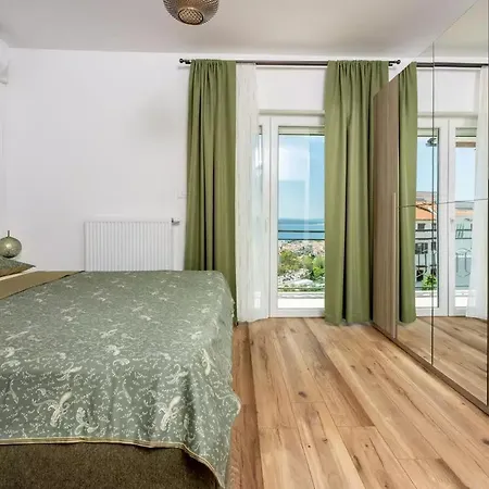 In 45025 Crikvenica