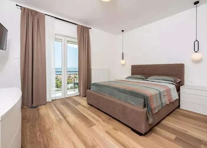 In 45025 Crikvenica