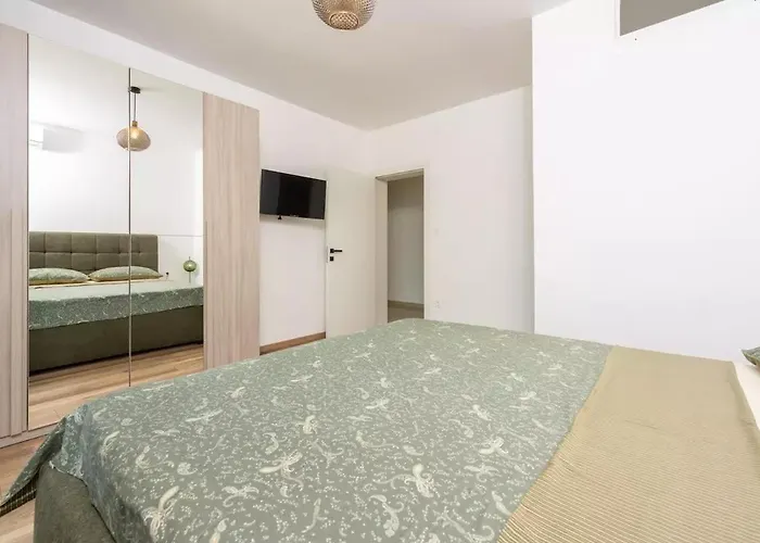 Appartamento In 45025 Crikvenica